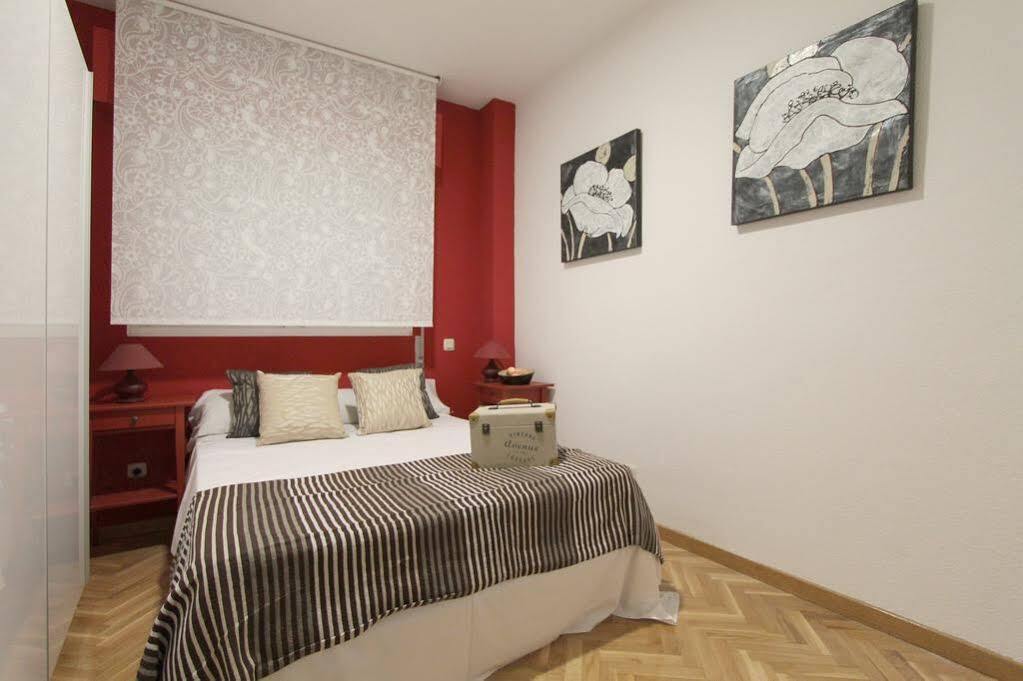Apartamentos Goyescas Deco Madrid Exterior photo